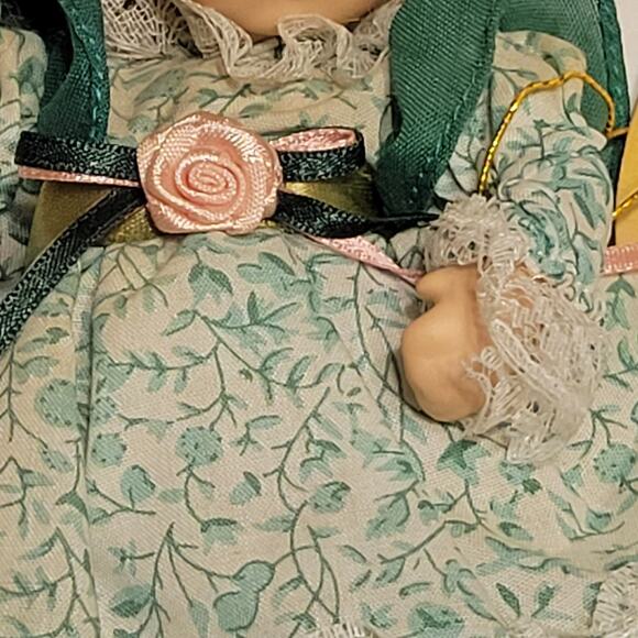 Artmark 1998 Crowne Fine Porcelain Dolls Candy New, with tag - Picture 3 of 15